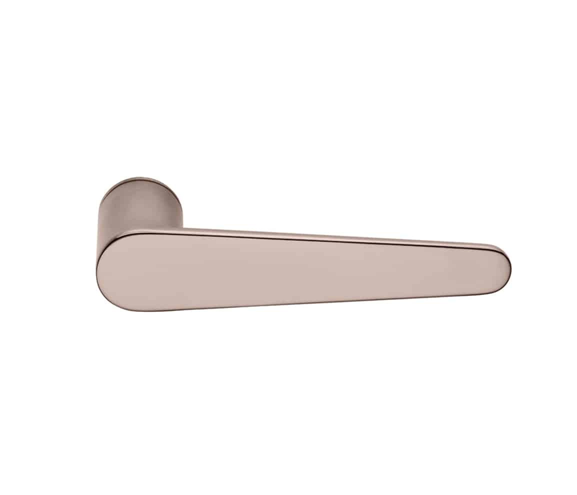 Leva mirror